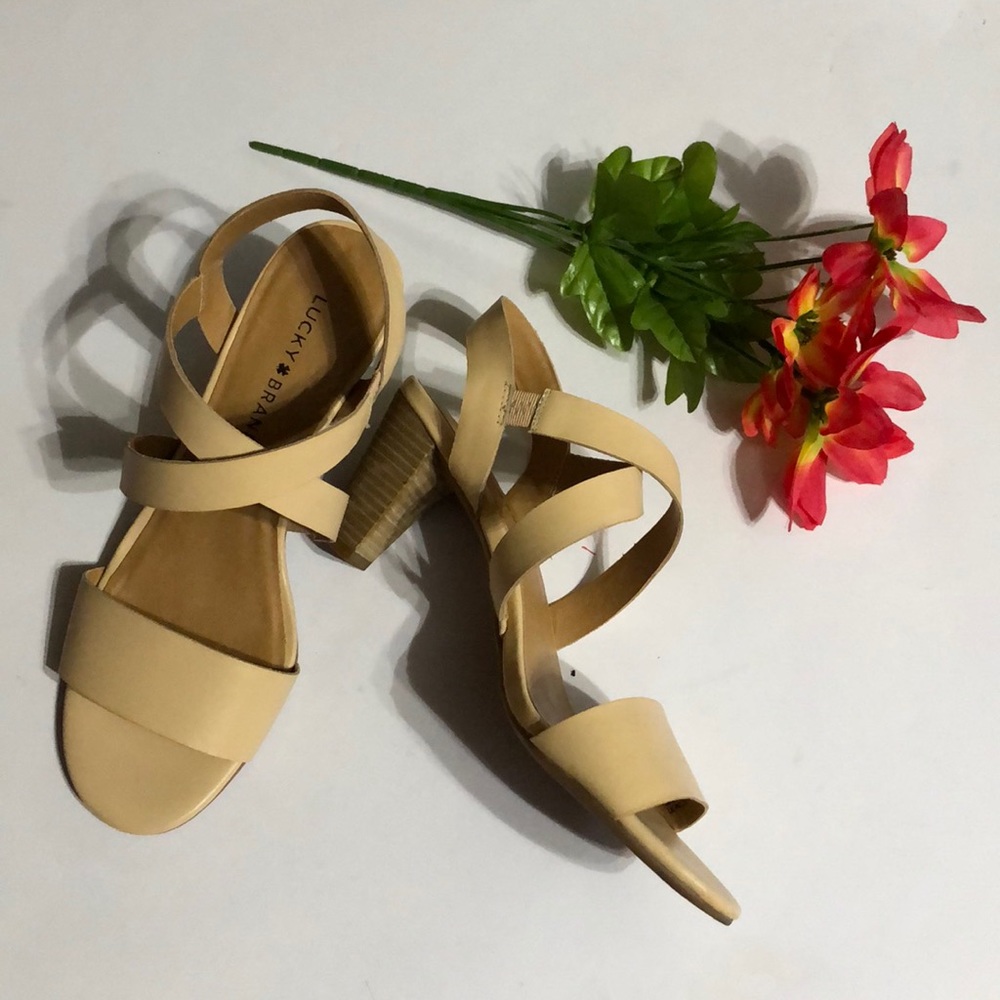 Lucky Brand Nude Leather Sandals